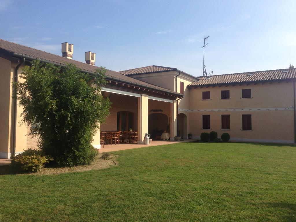 Villa Agriturismo Alle Rose Ca Baglioni Exterior foto